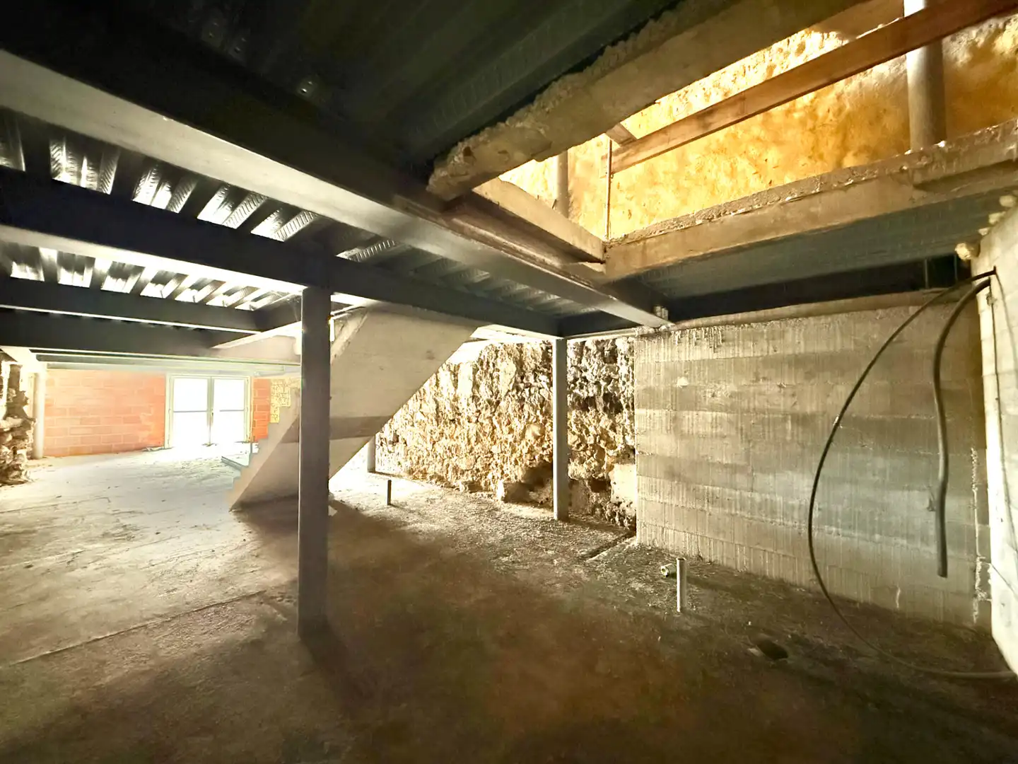 Gemischtgenutztes Gebäude zum Verkauf in Centro, imagen 2