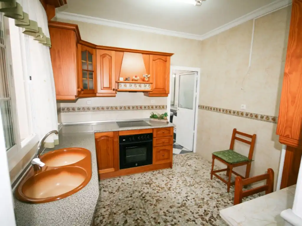 Küche von Einfamilien-Reihenhaus zum Verkauf in Coín
