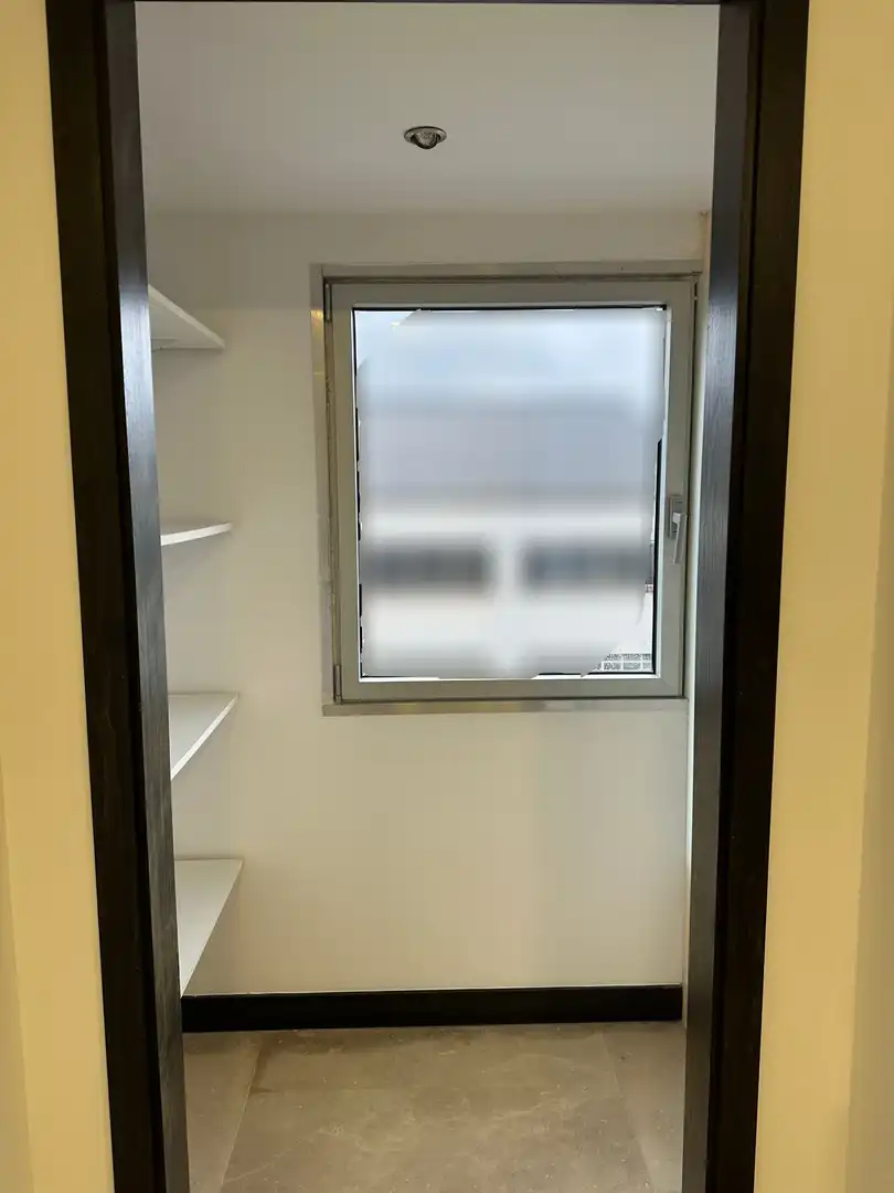 Büro zur Miete in Santa Cruz de Bezana