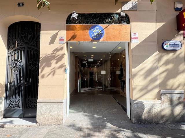 Local comercial en Alquiler en Travessera de Gracia en Vila de Gràcia
