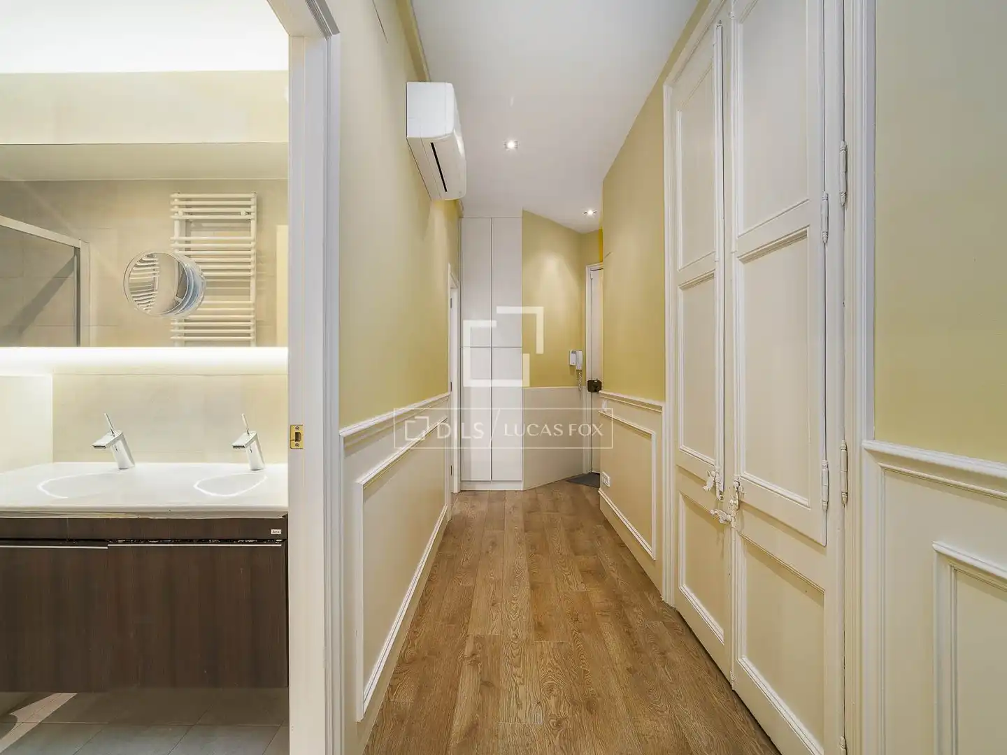 Piso en venta en Barcelona con Aire acondicionado, Terraza y Amueblado