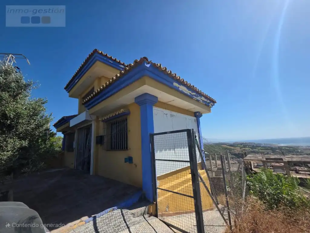 Exterior view of Office for sale in Manilva