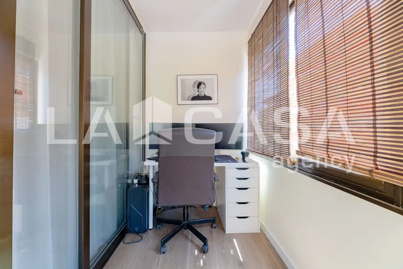 Flat for sale in Valencia  with Heating and Balcony