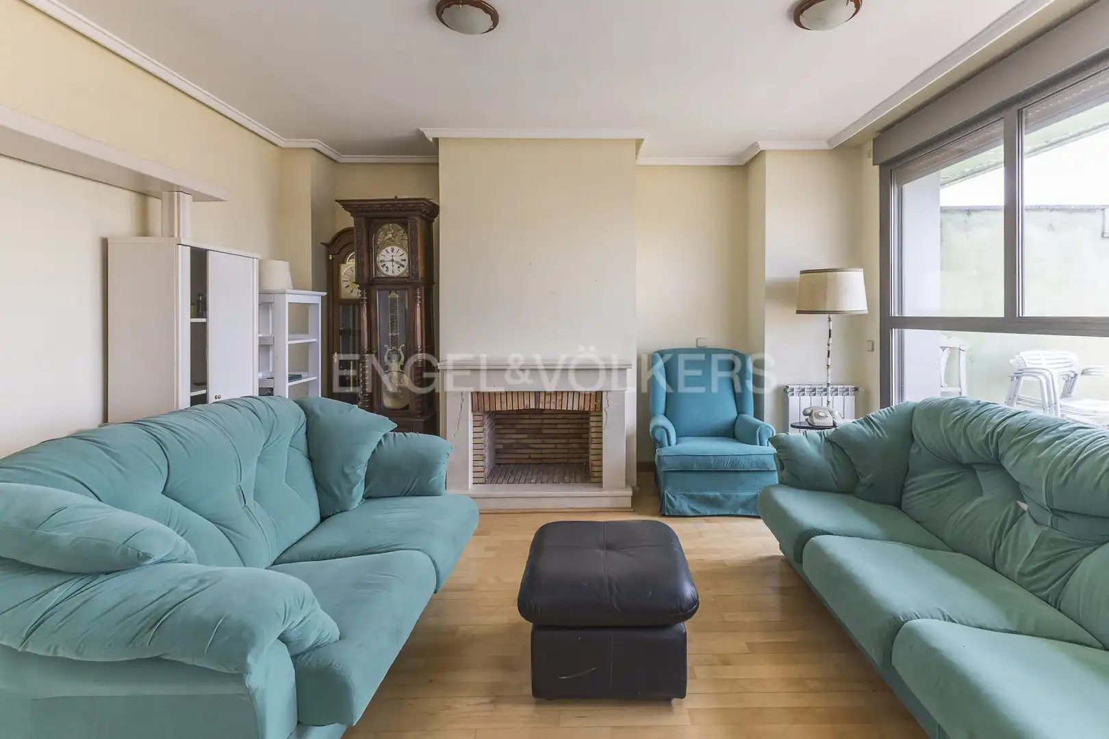 Sala de estar de Ático en venta en Madrid con Calefacción y Terraza