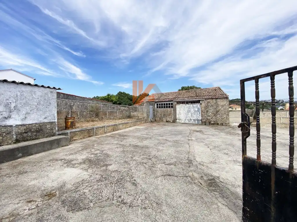 Aparcament de Casa o xalet en venda en Ribeira