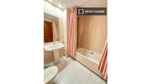 Foto 3 de Habitació a Barrio de Zaidín, Granada Capital