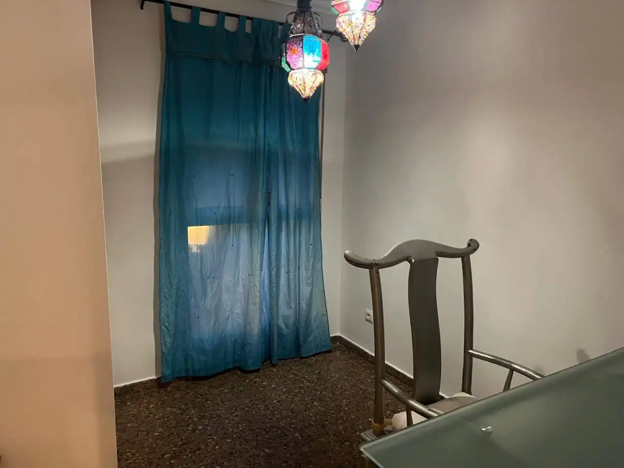 Habitación de Piso de alquiler en Valencia con Aire acondicionado, Calefacción y Amueblado