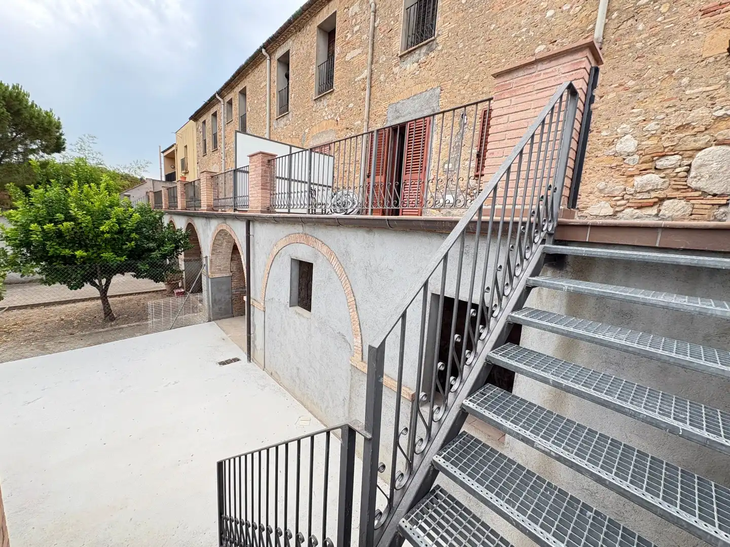 Exterior view of Flat for rent in Borrassà