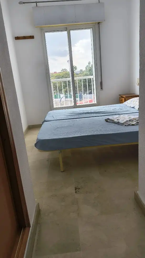 Dormitori de Apartament en venda en Torrevieja amb Aire condicionat i Terrassa