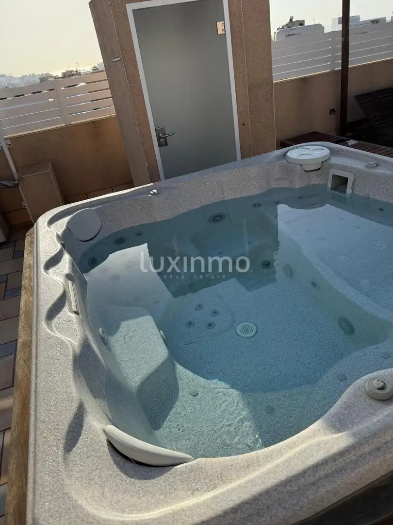 Piscina de Àtic en venda en Eivissa amb Aire condicionat, Terrassa i Traster