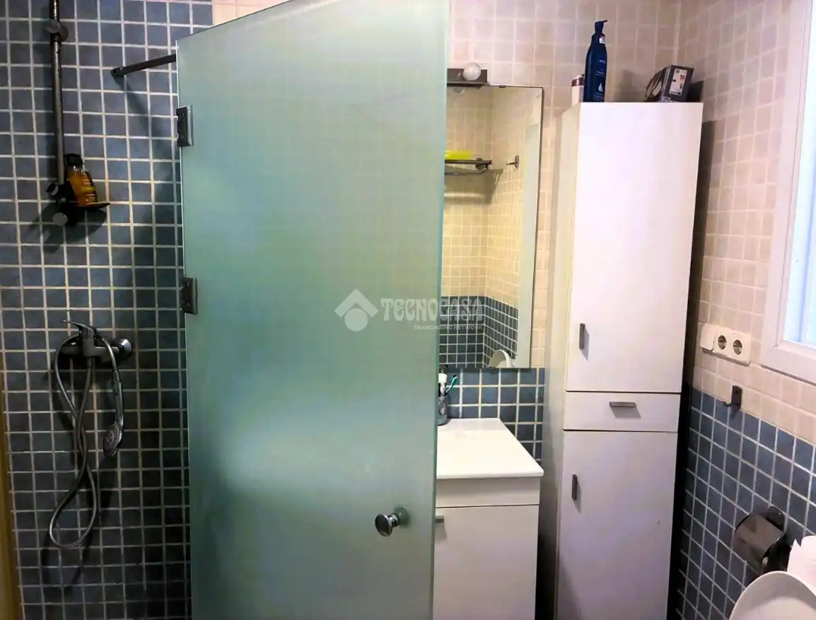Bathroom of Detached homes for sale in Pilas  with Air Conditioner and Furnished