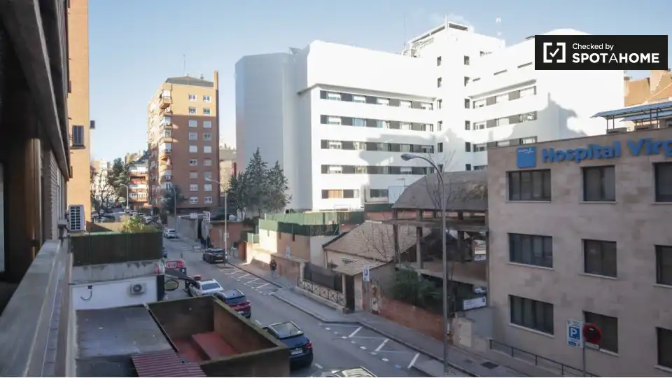 Appartamento con terrazza in affitto a Chamartín, imagen 17