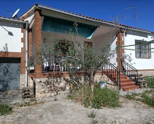 Exterior view of House or chalet for sale in Manzaneque  with Air Conditioner, Heating and Furnished