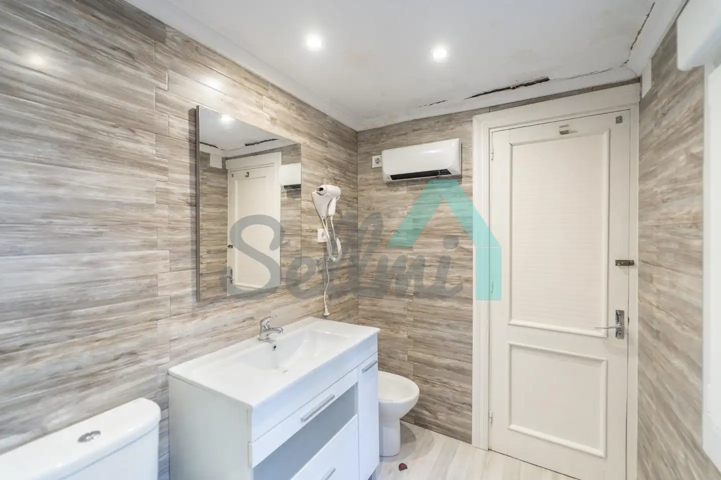 Casa adosada en venta en Eladio Rico García, Valdés - Luarca