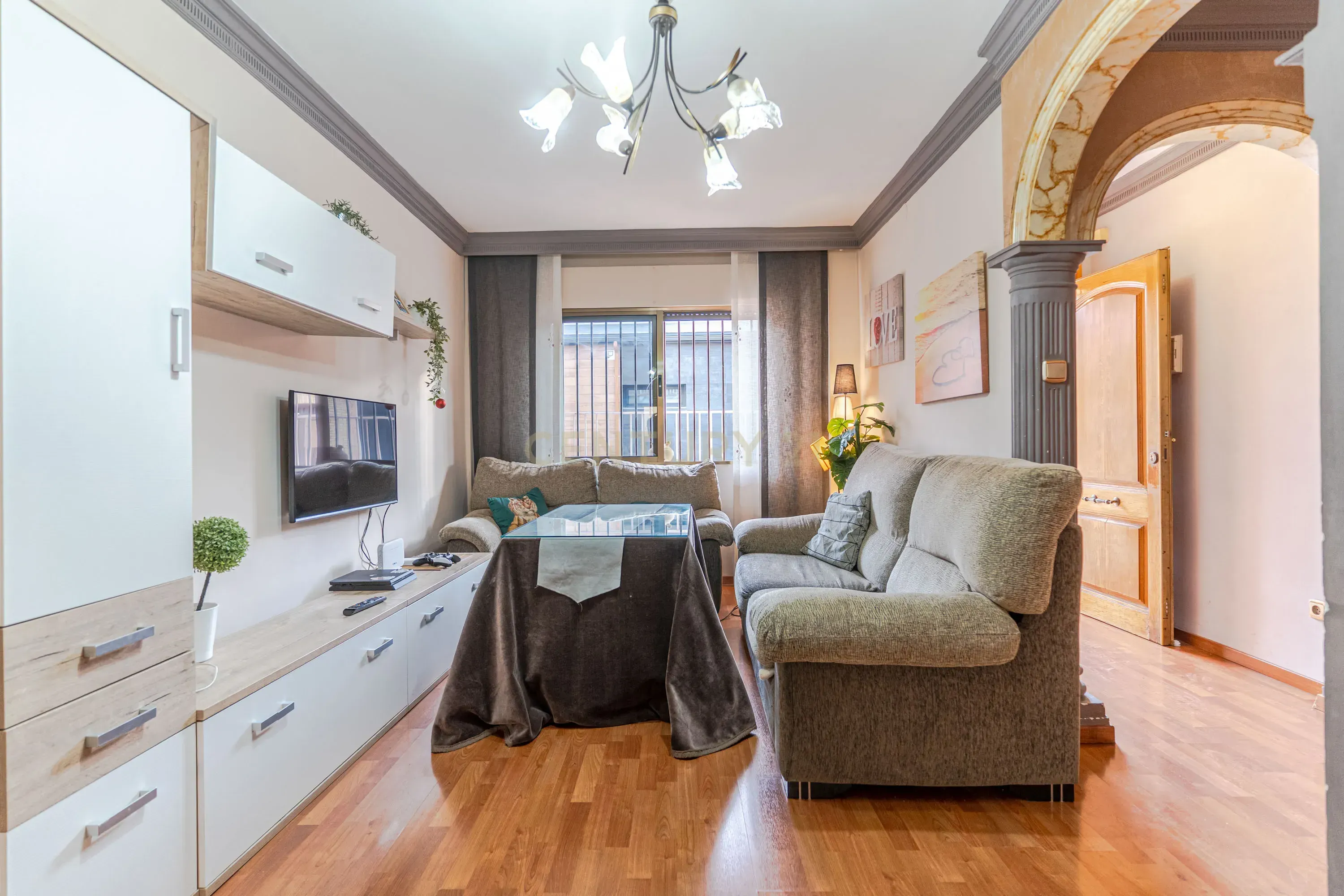 Living room of Single-family semi-detached for sale in Maracena  with Storage room, Microwave and TV