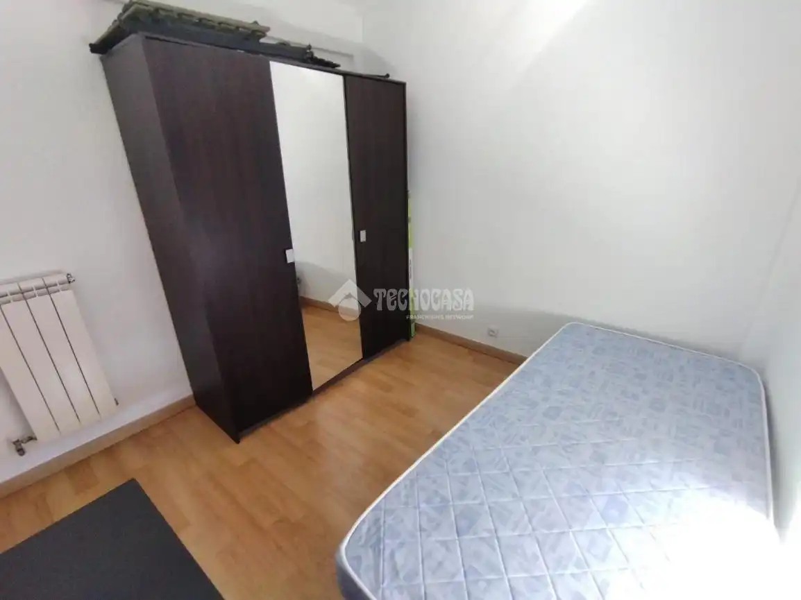 Dormitori de Pis en venda en Móstoles amb Calefacció, Parquet i Terrassa