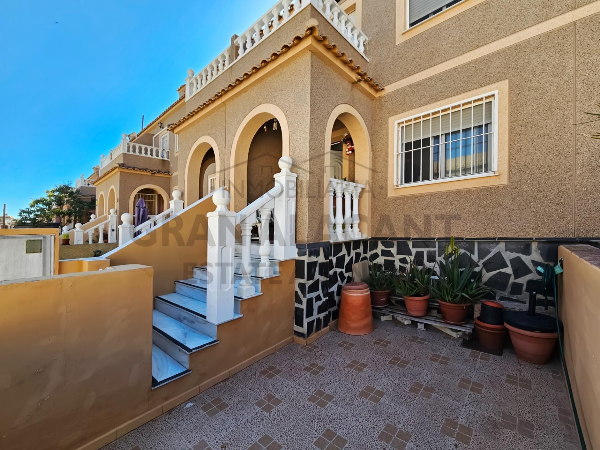 Exterior view of House or chalet for sale in Santa Pola  with Air Conditioner, Heating and Private garden