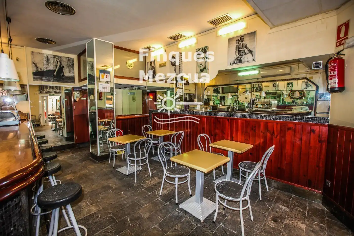 Local en venta en Calafell con Aire acondicionado, Terraza y Amueblado