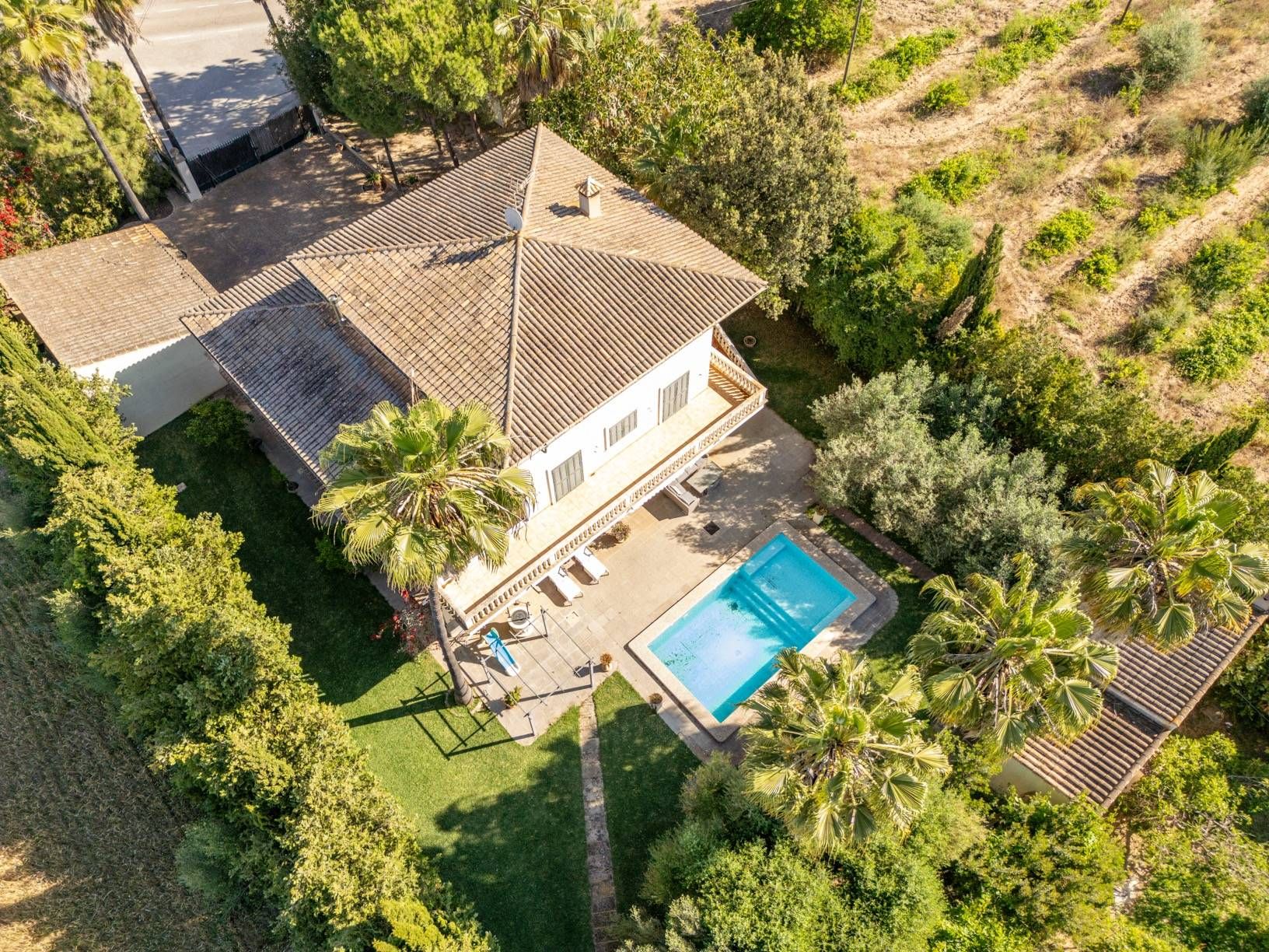 Vista exterior de Finca rústica de lloguer en Sant Joan amb Aire condicionat, Calefacció i Jardí privat