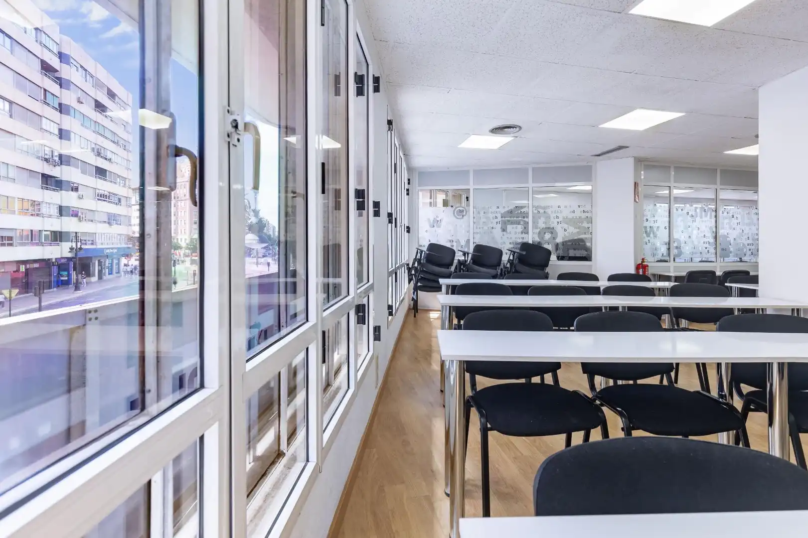 Office for rent in Valencia  with Air Conditioner and Heating