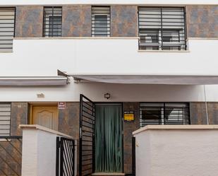 Exterior view of House or chalet for sale in Guardamar del Segura  with Air Conditioner, Terrace and Alarm