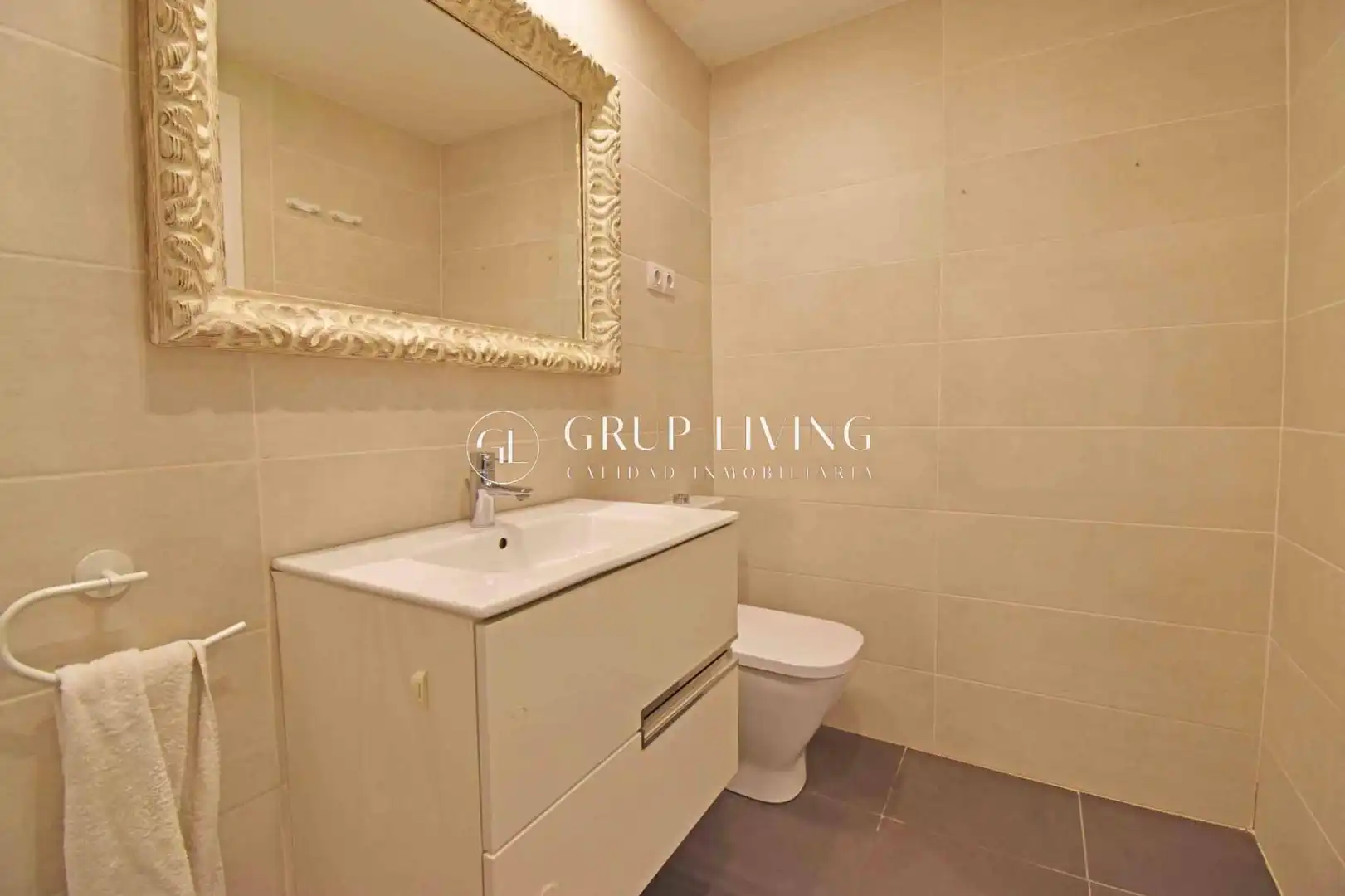 Baño de Piso en venta en Sitges con Aire acondicionado, Calefacción y Jardín privado