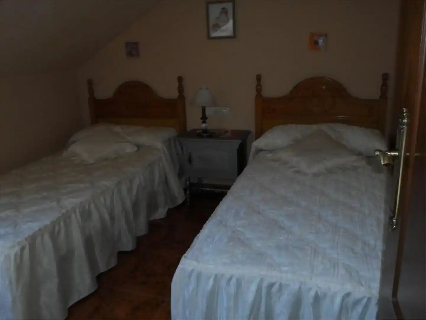 Schlafzimmer von Haus oder Chalet zur Miete in Miño mit Privatgarten, Abstellraum und Möbliert