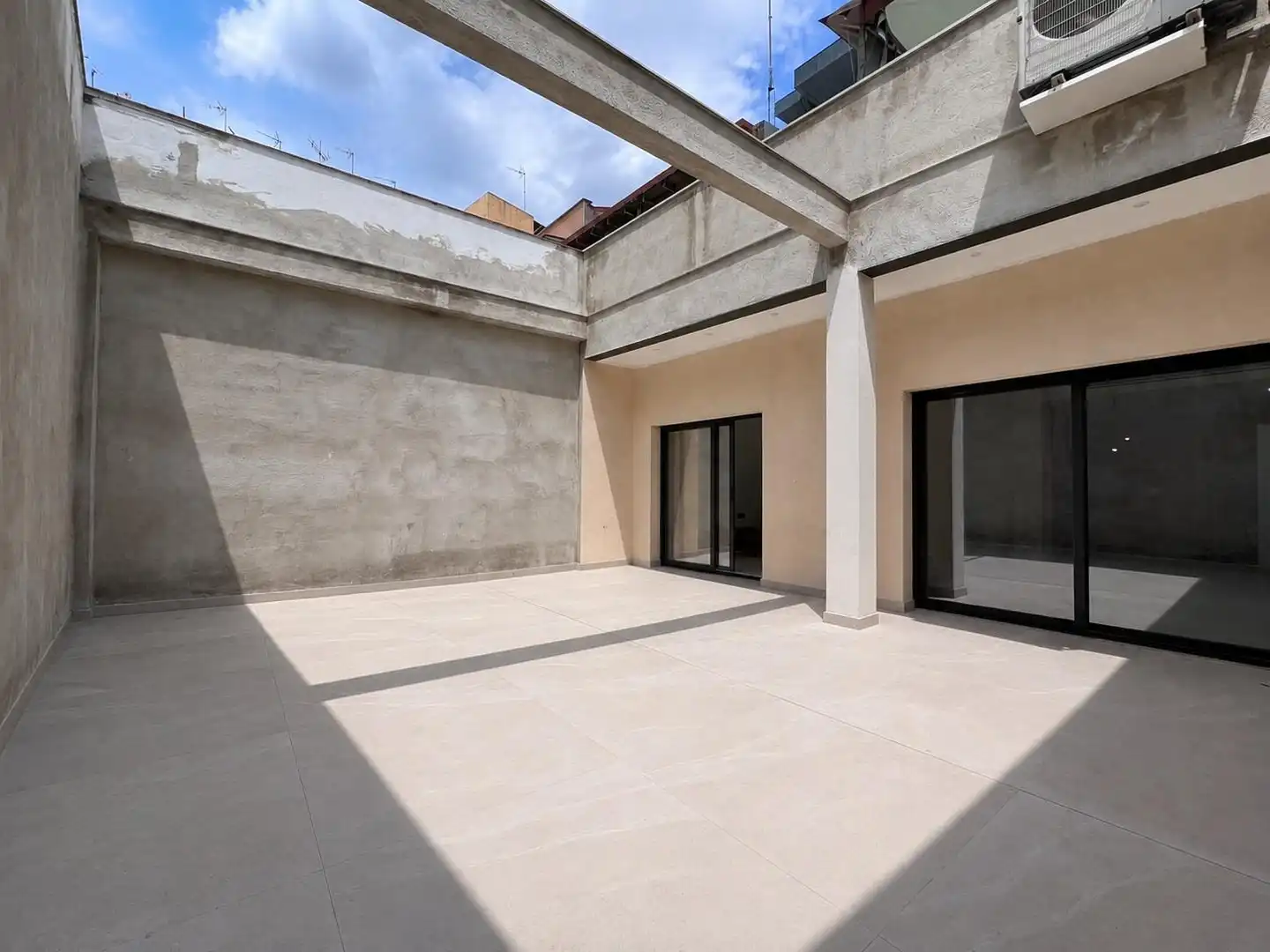 Terrasse von Erdgeschoss zum Verkauf in Mollet del Vallès mit Klimaanlage, Heizung und Terrasse