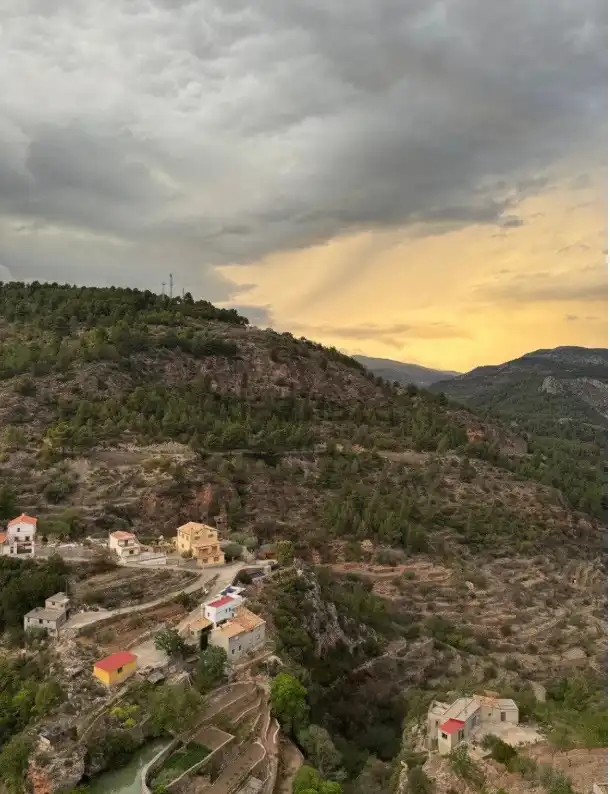 Vista exterior de Pis en venda en Llucena / Lucena del Cid amb Terrassa, Balcó i Internet