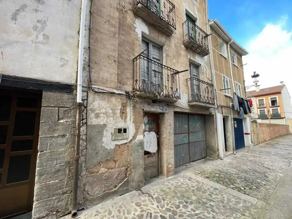 Vista exterior de Casa o chalet en venta en Briviesca