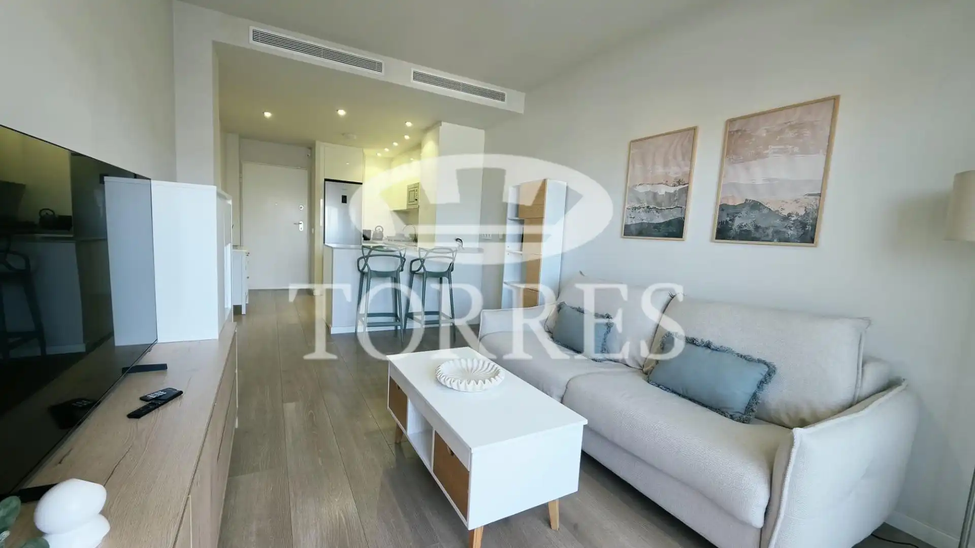 Dormitori de Apartament de lloguer en Estepona amb Aire condicionat, Terrassa i Moblat
