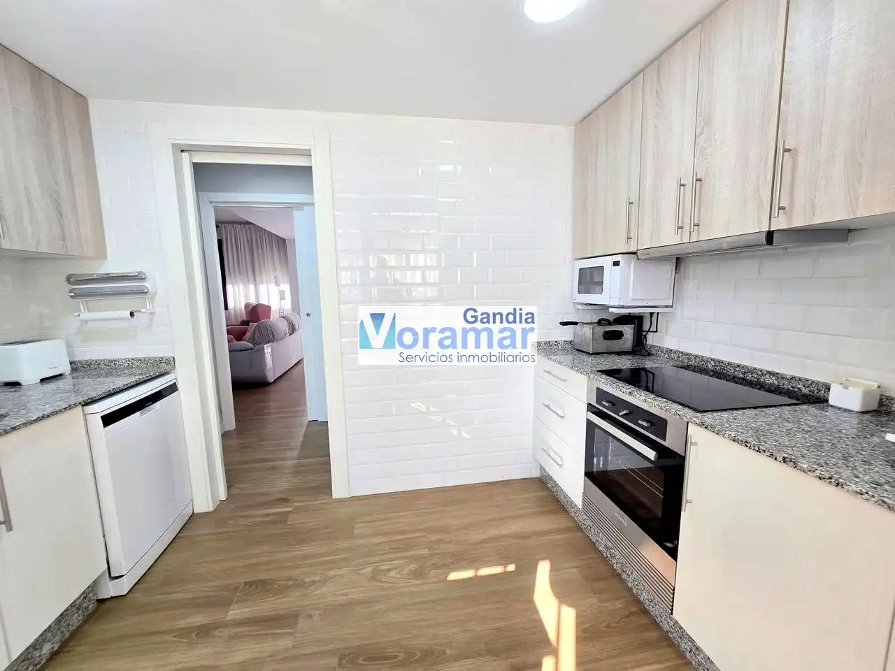 Cocina de Apartamento de alquiler en Gandia con Aire acondicionado, Terraza y Amueblado