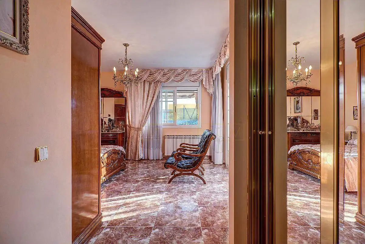 Habitación de Casa o chalet en venta en Vallirana con Aire acondicionado, Calefacción y Jardín privado