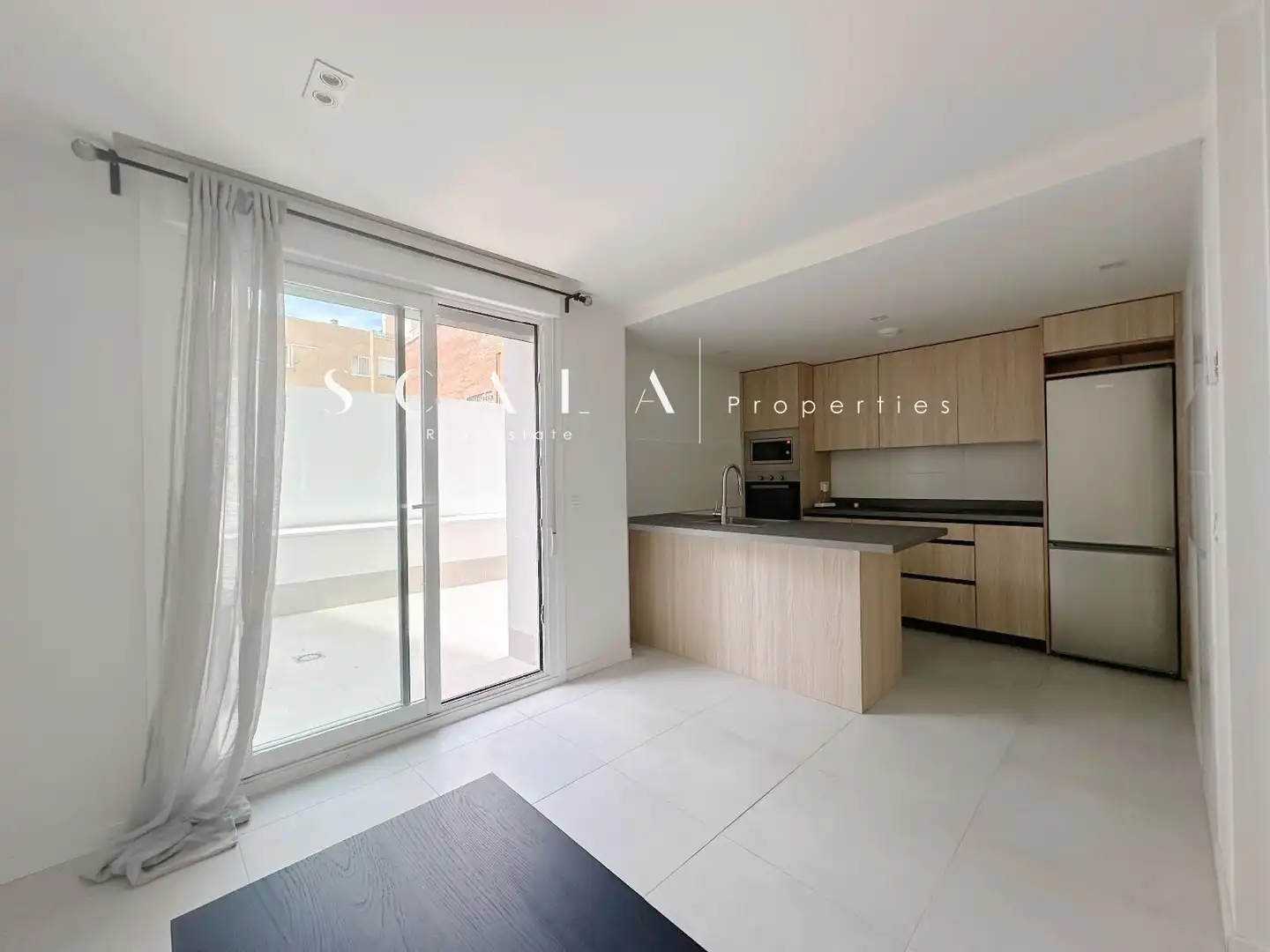 Kitchen of Flat for rent in Madrid  with Air Conditioner, Heating and Terrace