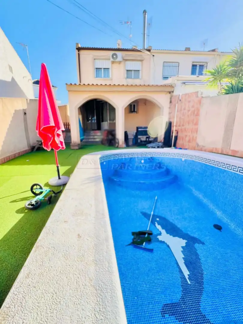Maison mitoyenne à vendre à Torrevieja Bal 31