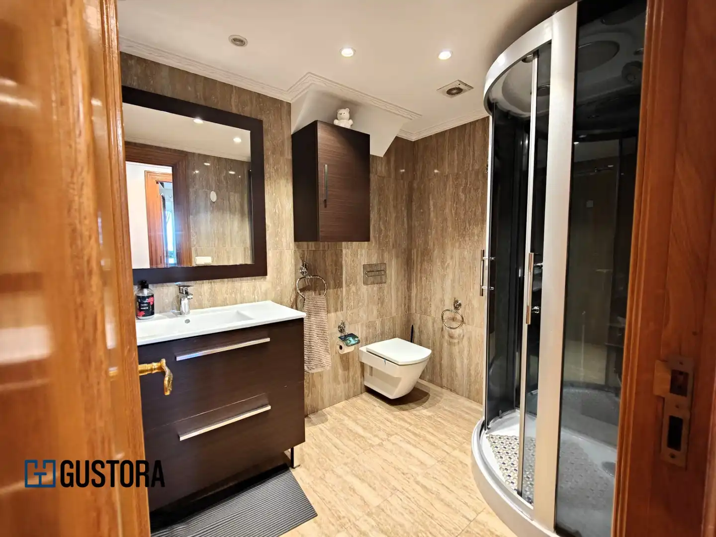 Baño de Piso en venta en Donostia - San Sebastián  con Calefacción, Terraza y Trastero