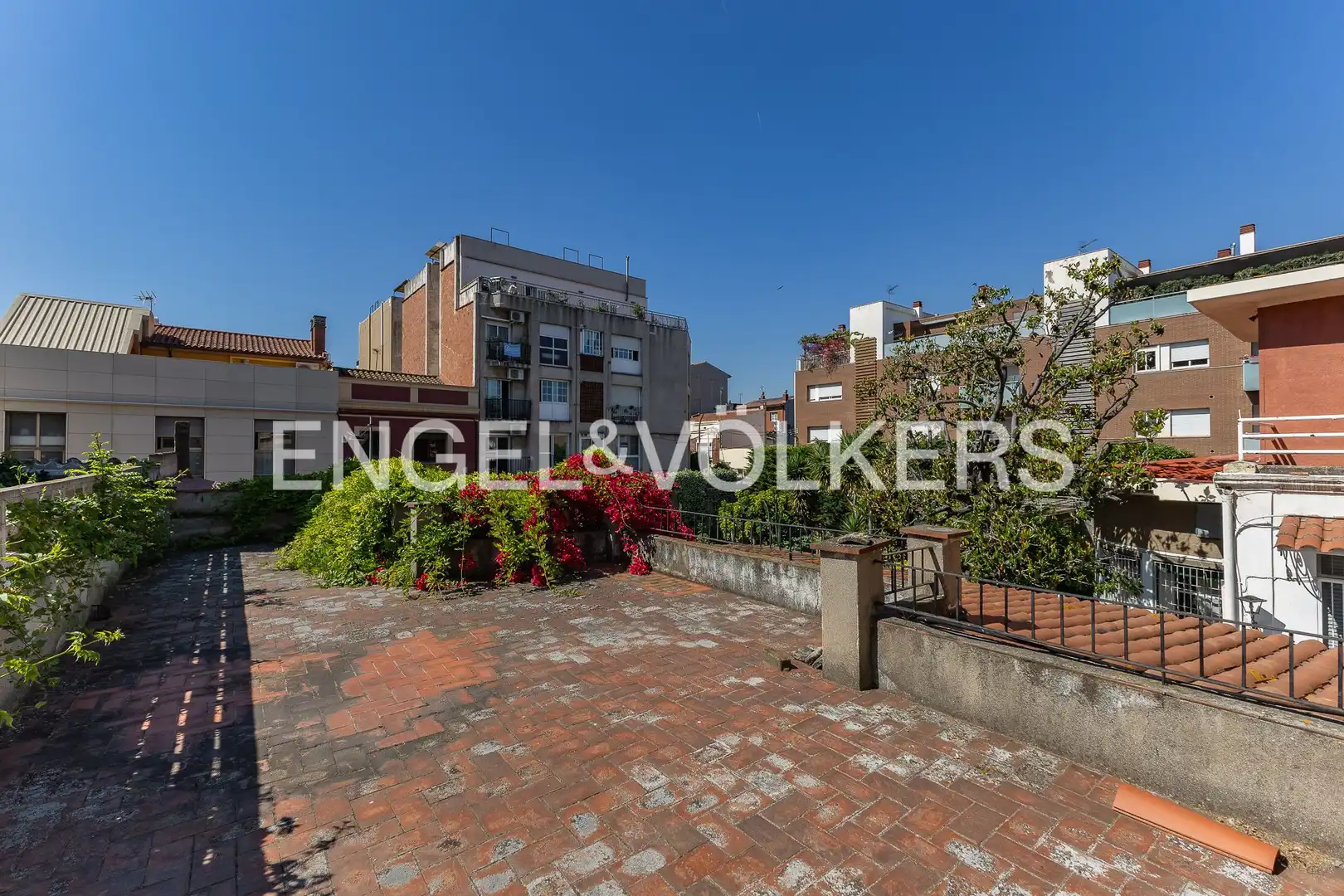 Terrace of Houses for sale in El Prat de Llobregat  with Heating, Private garden and Terrace