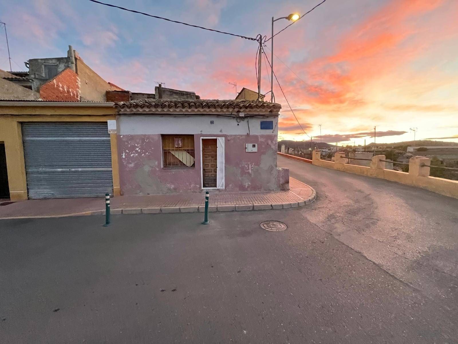 Außenansicht von Country house zum Verkauf in Monóvar  / Monòver mit Terrasse