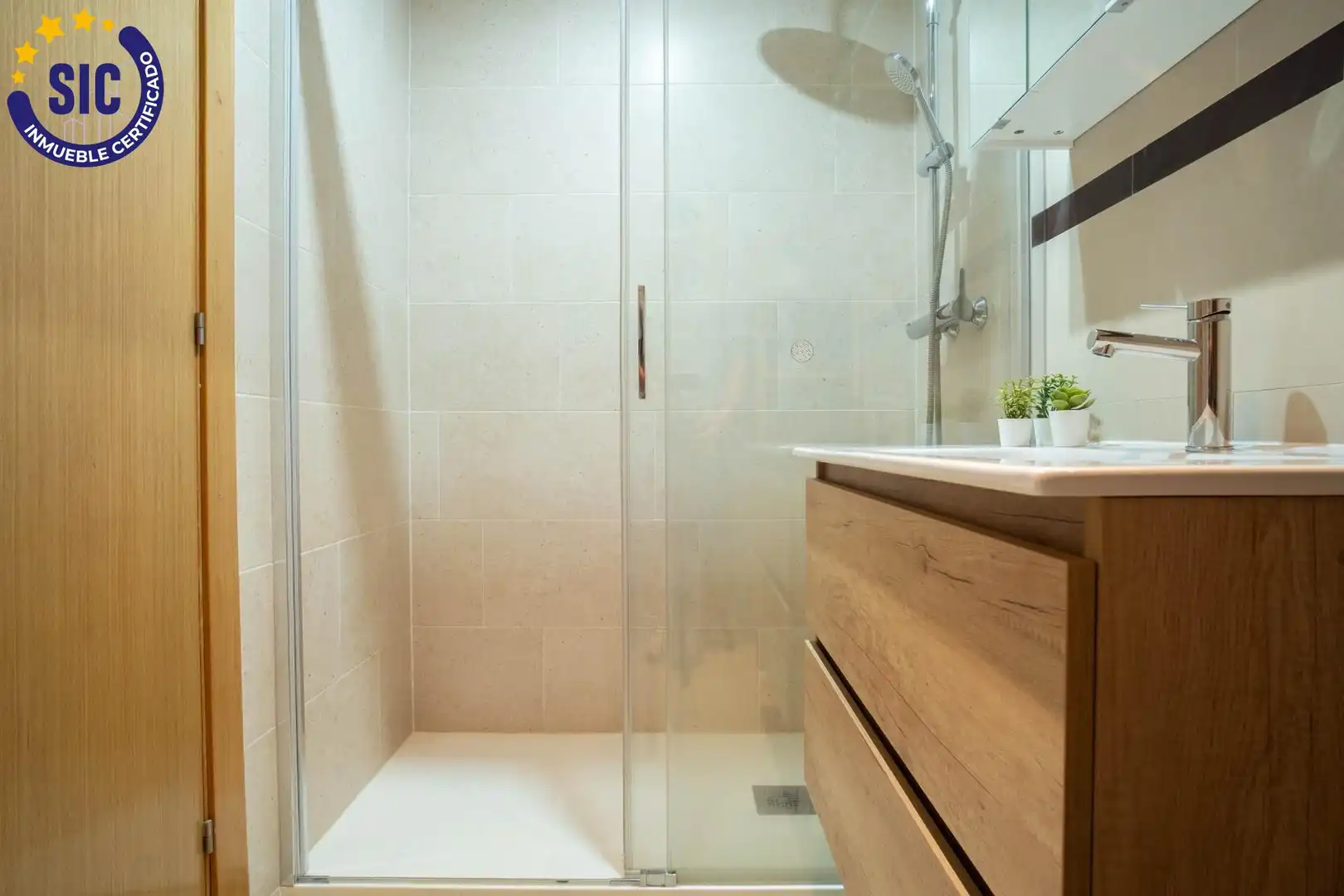 Bany de Apartament en venda en Oropesa del Mar / Orpesa amb Jardí privat, Terrassa i Traster