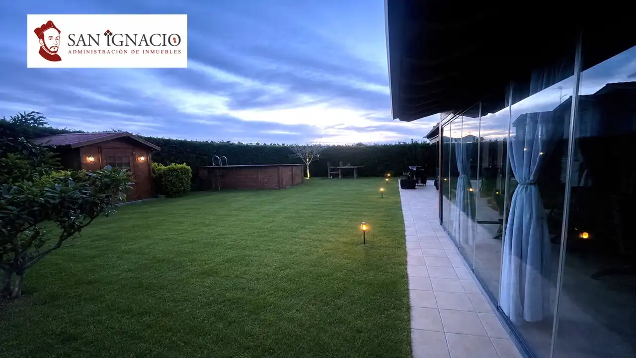 Chalet con terraza en venta en Villarcayo de Merindad de Castilla la Vieja, imagen 2