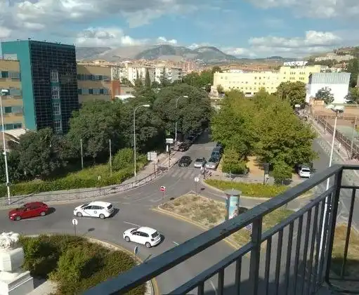 Exterior view of Flat for rent in Granada  with Heating, Terrace and Furnished