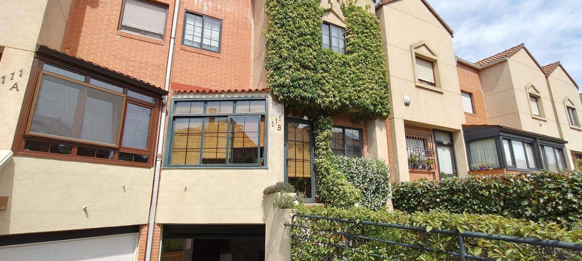 Exterior view of Single-family semi-detached for sale in  Logroño  with Heating, Private garden and Parquet flooring