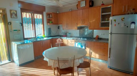 SE VENDE CHALET CON PISCINA EN MUY BUEN ESTADO EN ASPE ZONA DE UCHEL, imatge 3