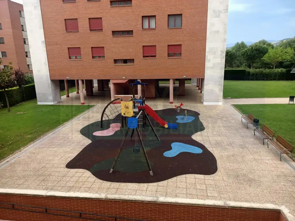 Außenansicht von Wohnungen zum Verkauf in  Logroño