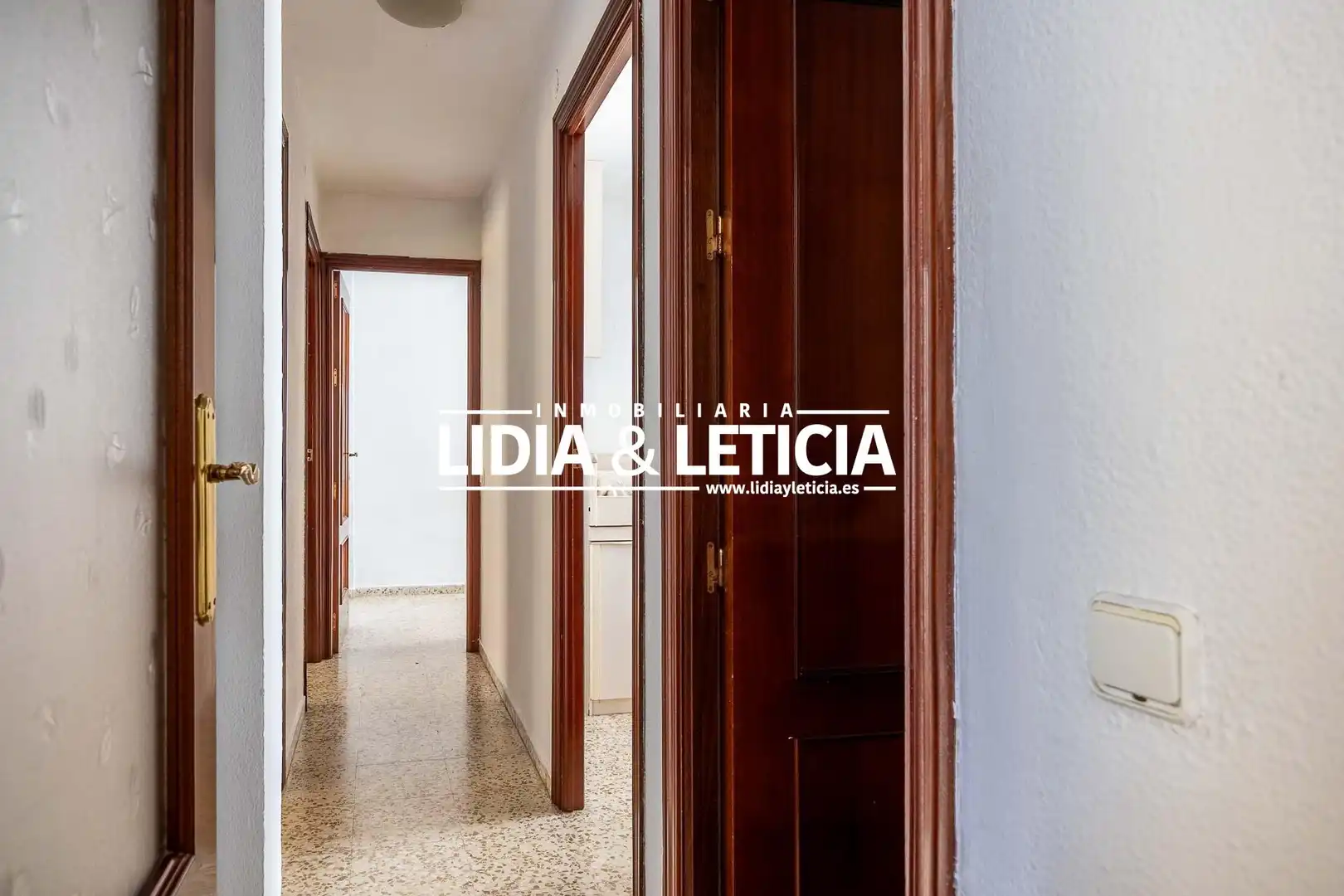 Flat for sale in Alcalá de Guadaira  with Air Conditioner, Terrace and Furnished