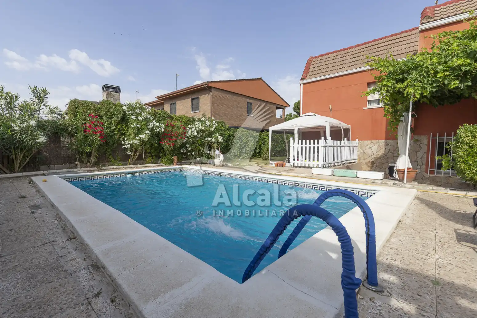 Swimming pool of Houses for sale in Camarma de Esteruelas  with Air Conditioner, Heating and Private garden