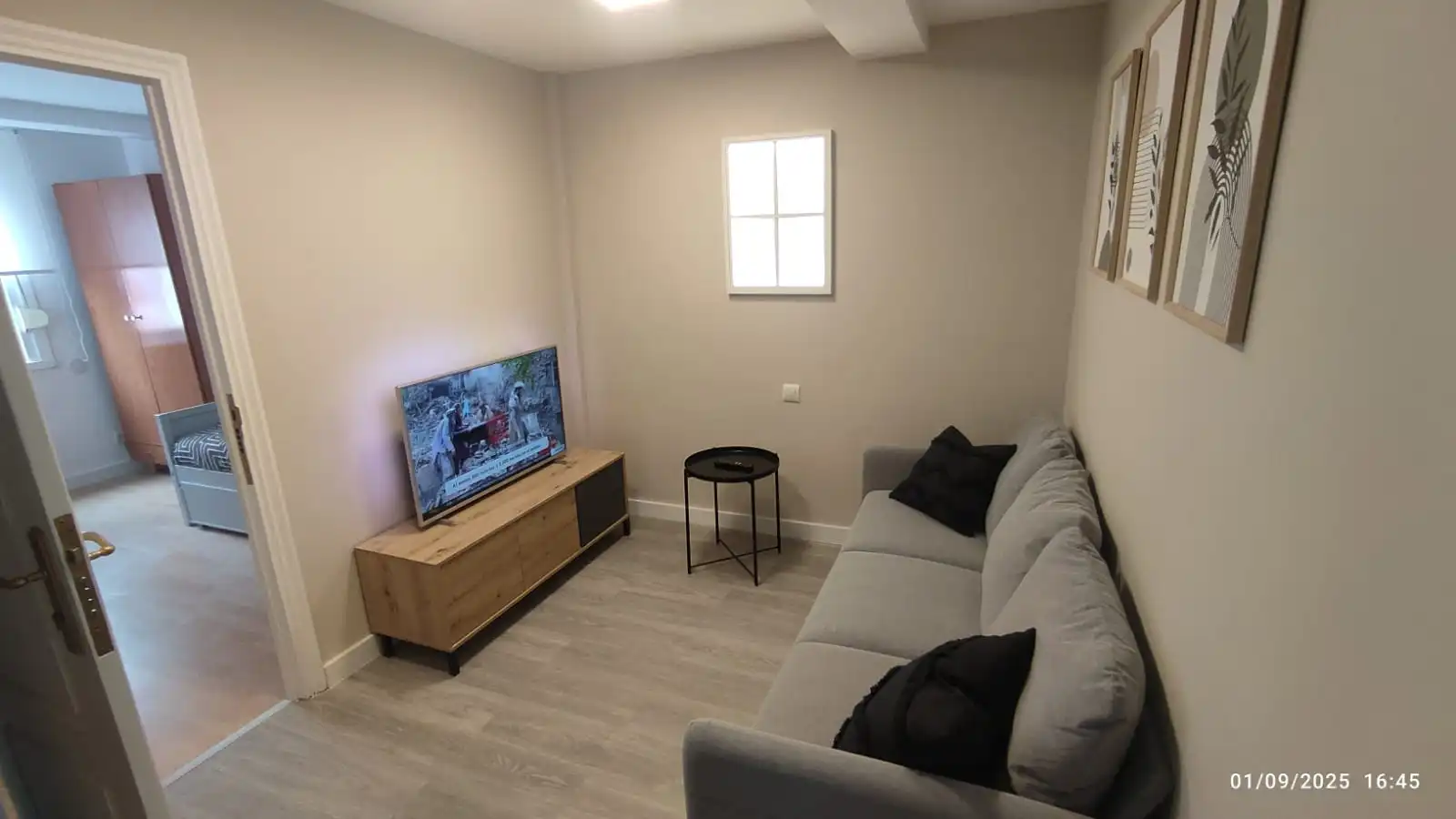 Living room of Flat for share in A Coruña Capital   with Heating, Furnished and Oven