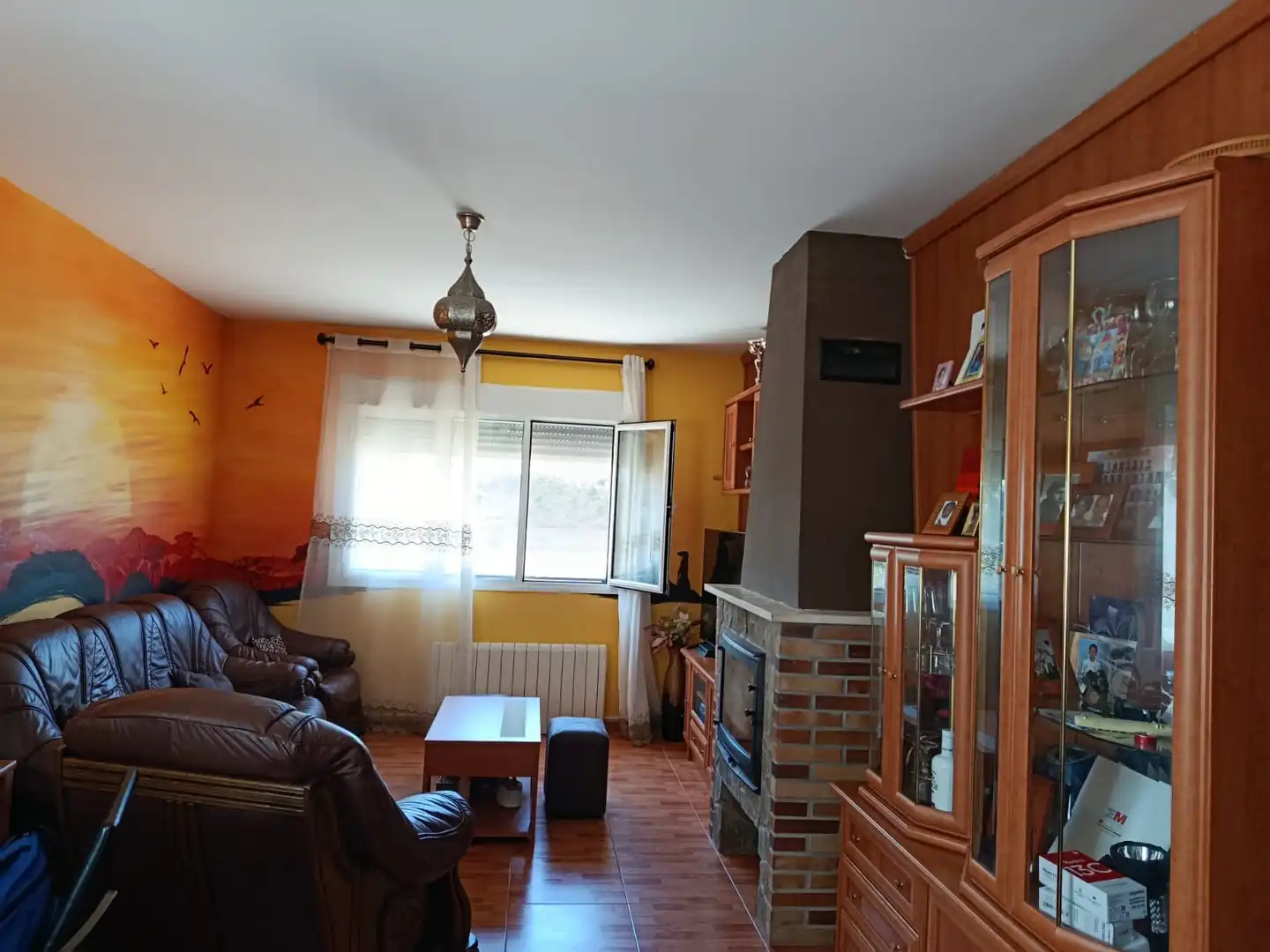 Sala d'estar de Casa o xalet en venda en Chiloeches amb Aire condicionat, Calefacció i Jardí privat