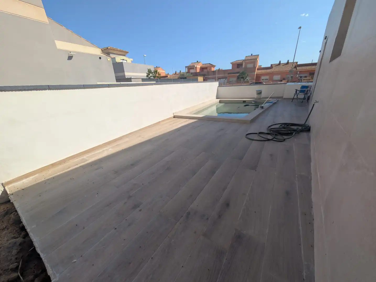 Casa aparellada amb piscina en venda a Calle Papagayo, imagen 24
