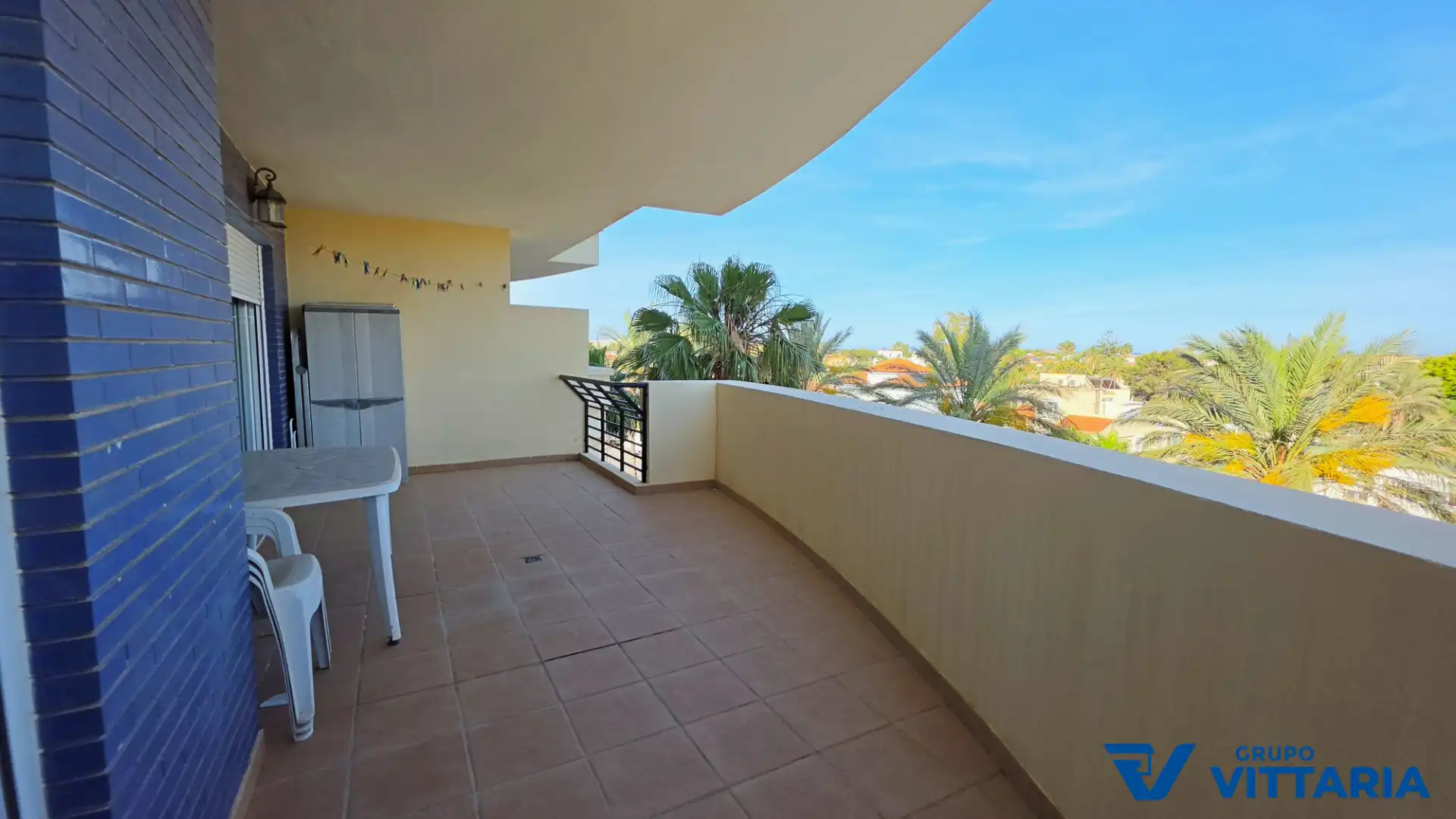 Terraza de Piso en venta en Roquetas de Mar con Aire acondicionado, Terraza y Amueblado